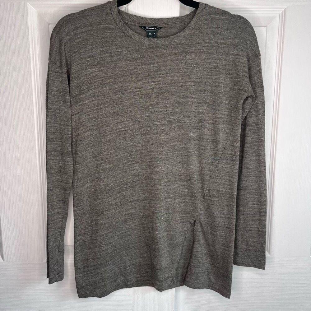 Roots Long Sleeved Slit Front T-shirt Size XS